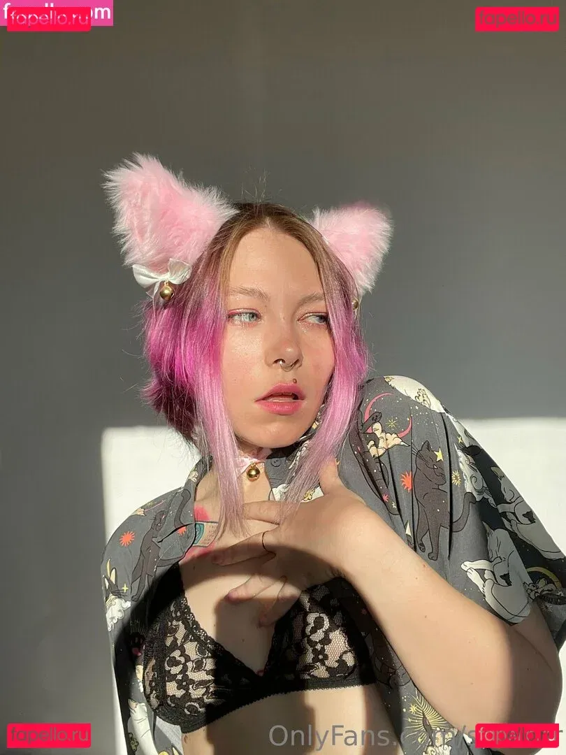 strwbrr Onlyfans Photo Gallery 