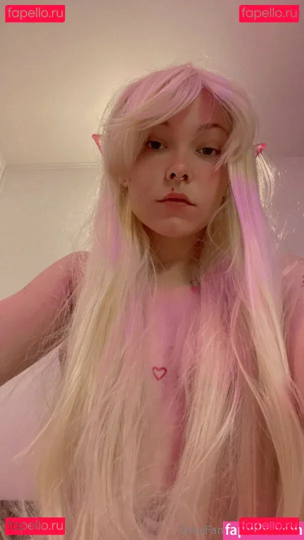 strwbrr Onlyfans Photo Gallery 