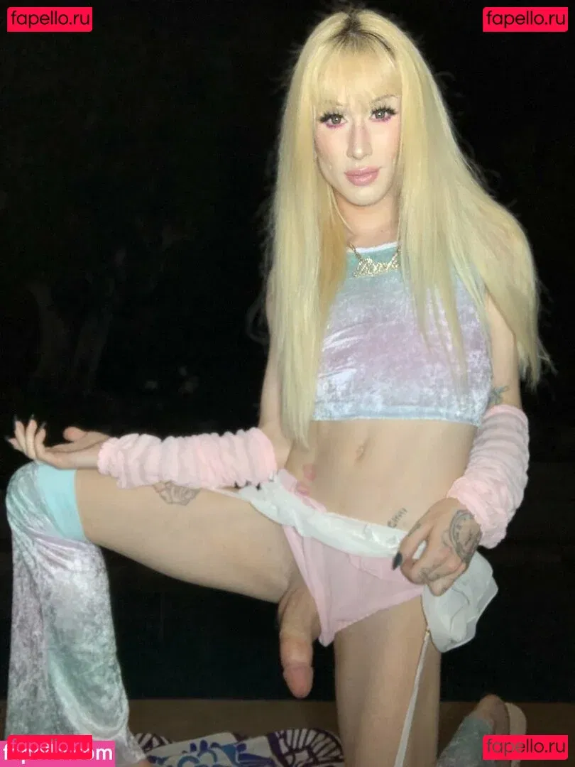 Jenna Gargles Onlyfans Photo Gallery 