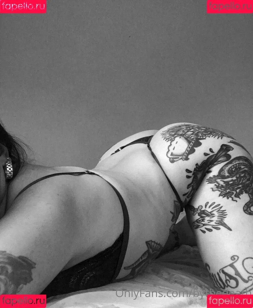 kikithedeath Onlyfans Photo Gallery 