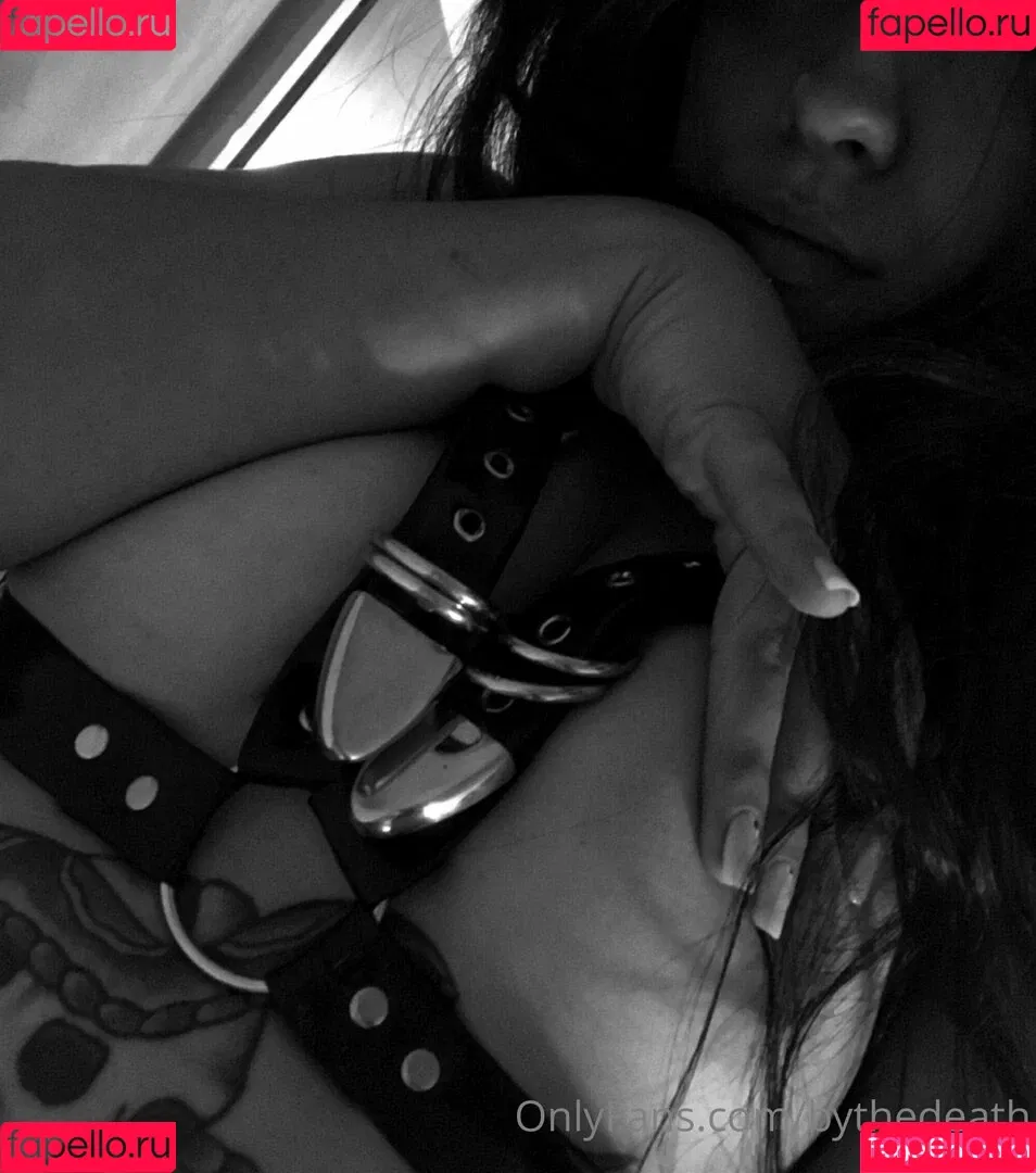kikithedeath Onlyfans Photo Gallery 