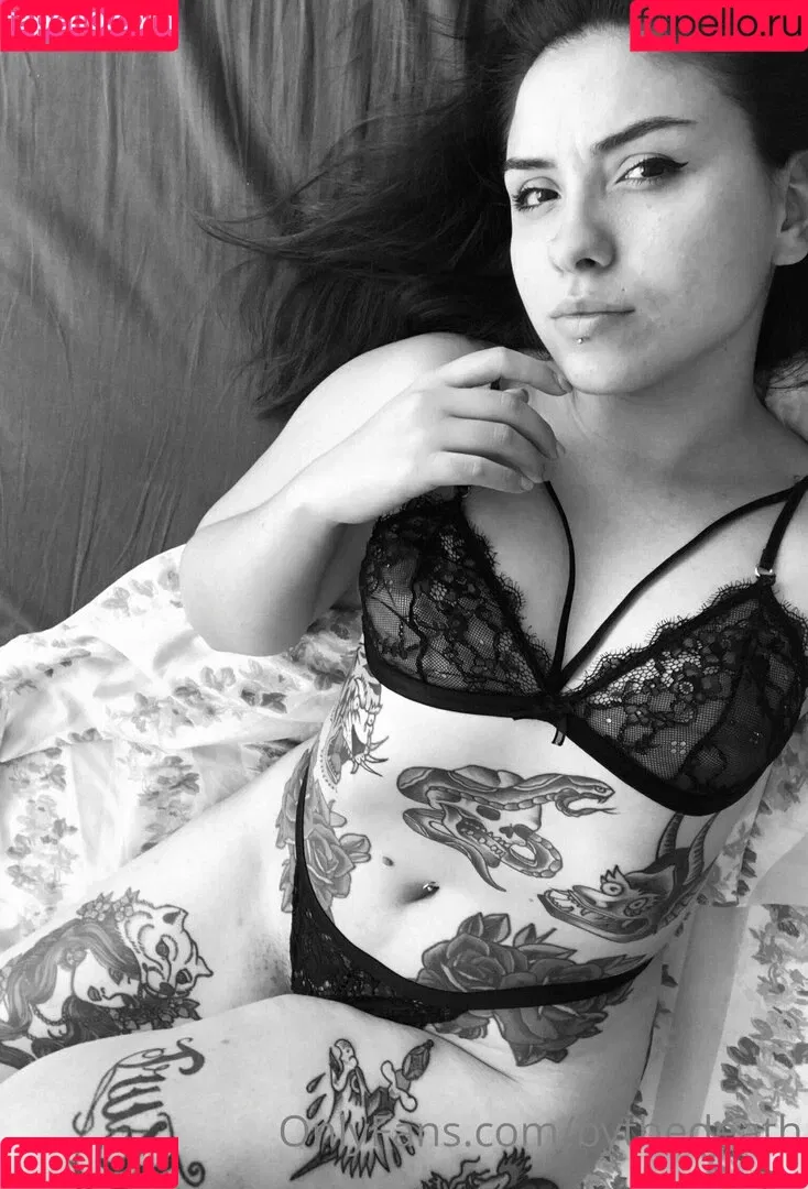 kikithedeath Onlyfans Photo Gallery 