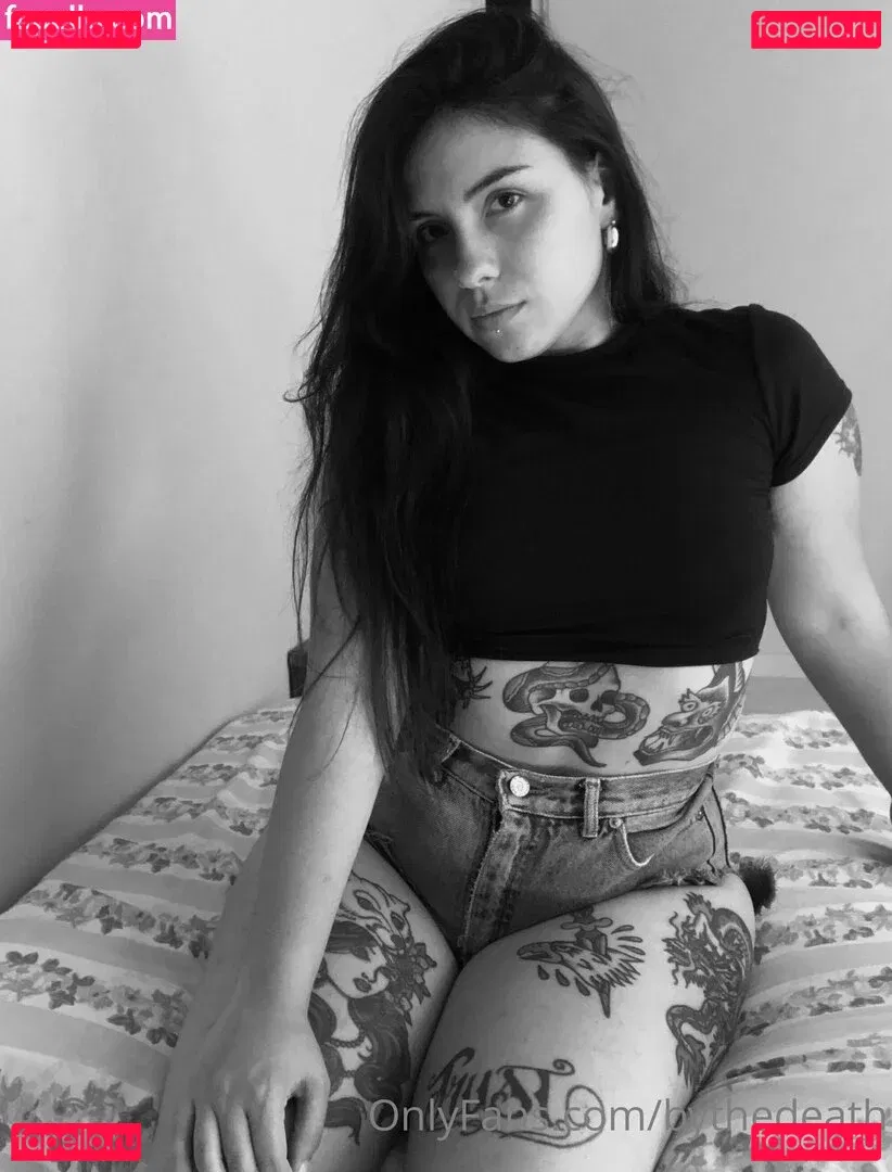 kikithedeath Onlyfans Photo Gallery 