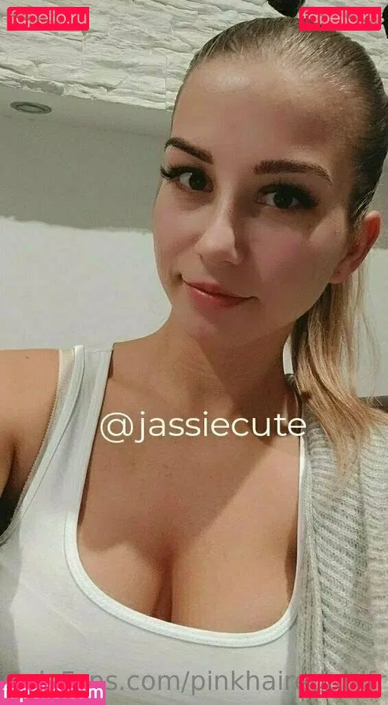 pinkhairedgirlfr33 Onlyfans Photo Gallery 