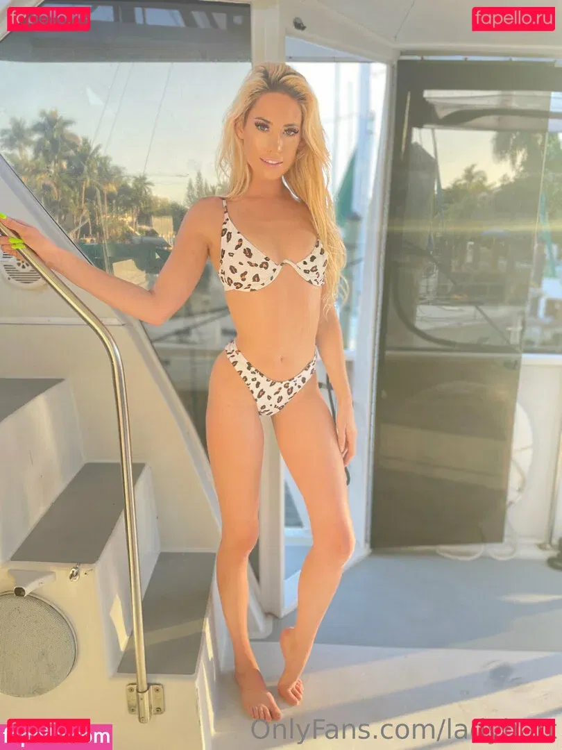 ladyhart Onlyfans Photo Gallery 