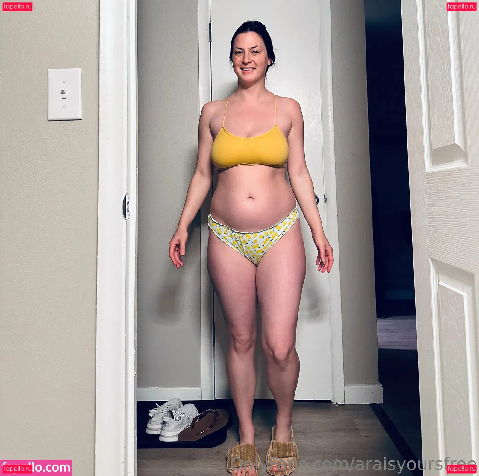 araisyoursfree Onlyfans Photo Gallery 