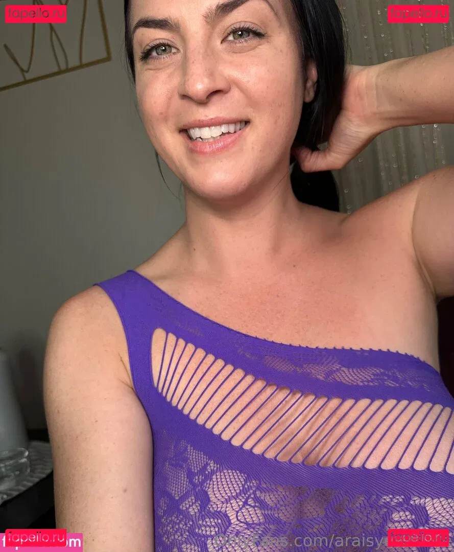 araisyoursfree Onlyfans Photo Gallery 