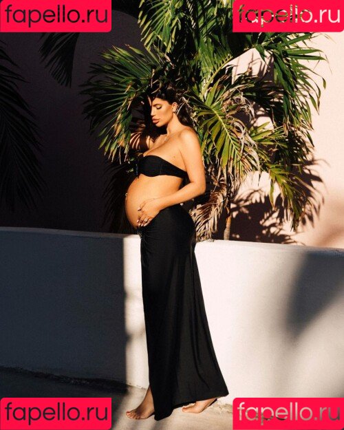 Sasha Polonskaya Onlyfans Photo Gallery 