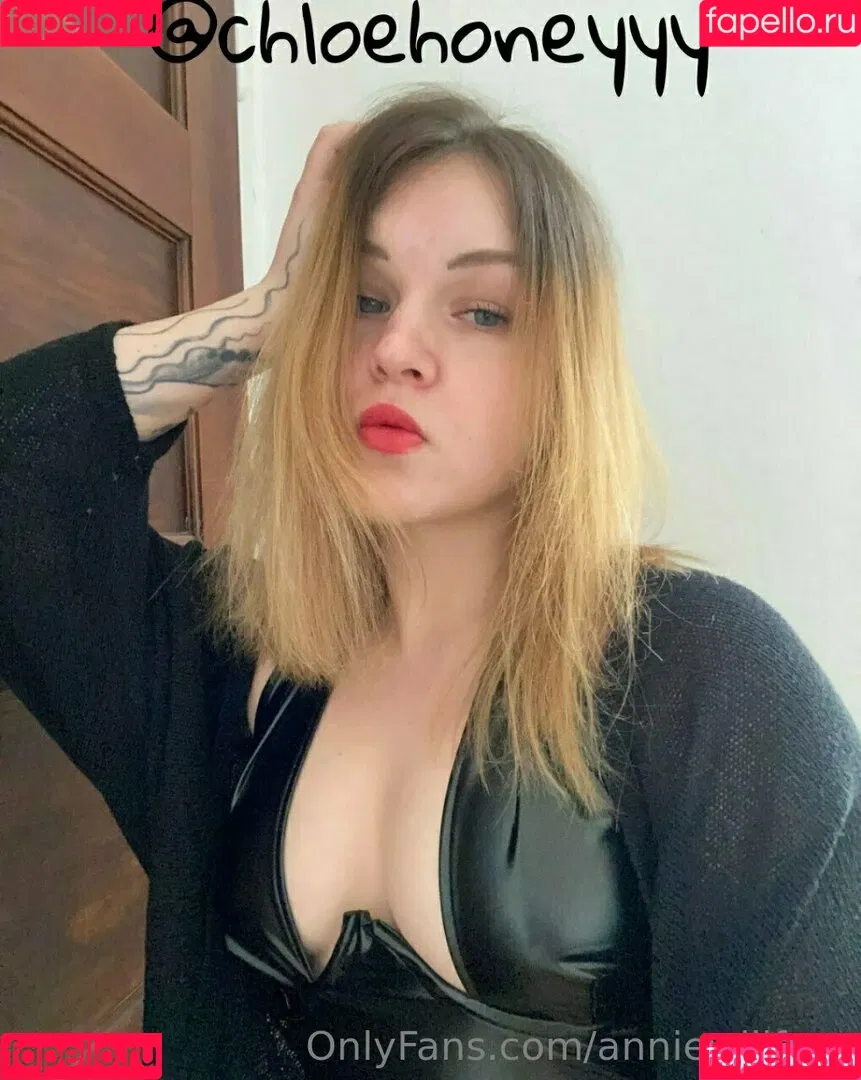 anniewillfree Onlyfans Photo Gallery 
