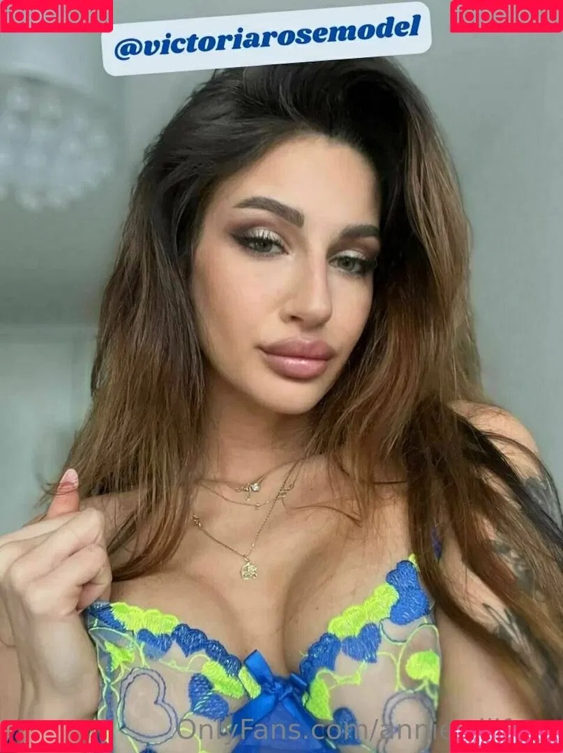 anniewillfree Onlyfans Photo Gallery 