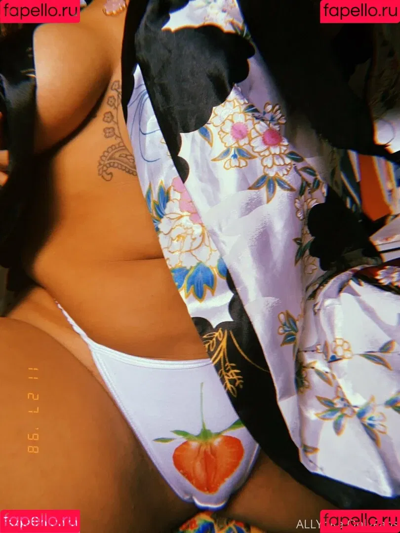 AllynRa Onlyfans Photo Gallery 