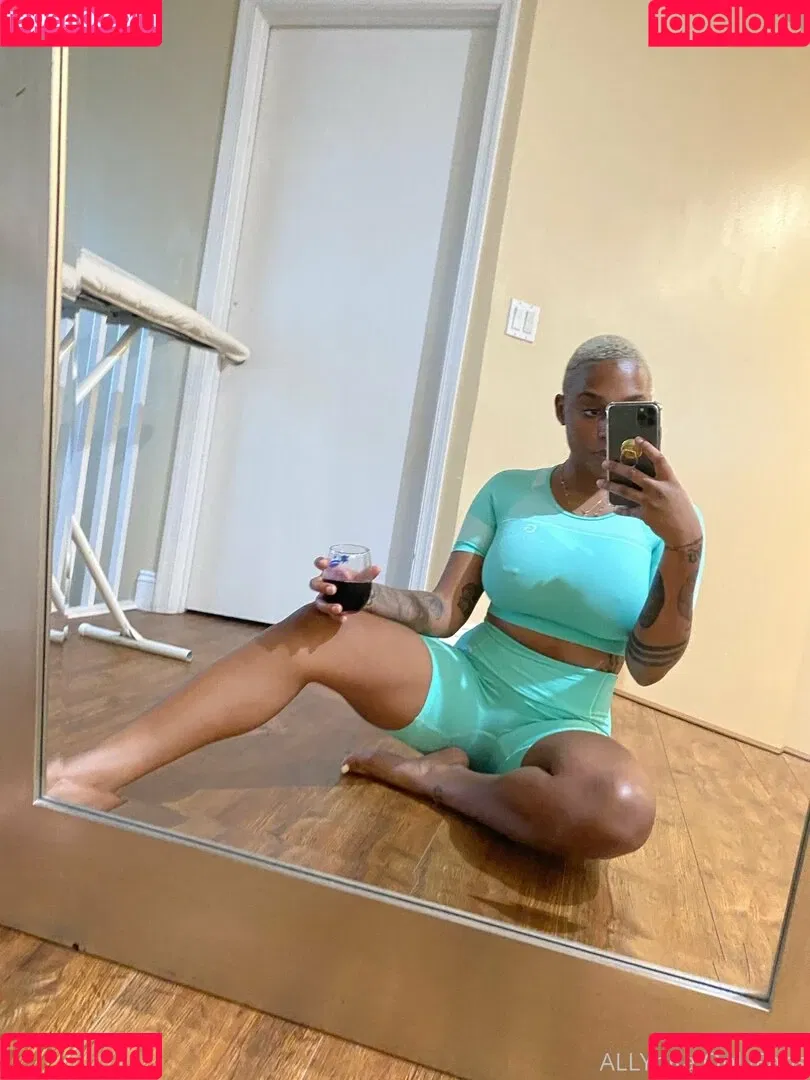 AllynRa Onlyfans Photo Gallery 