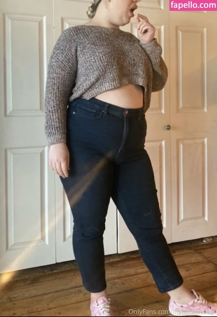 myfatblondegf Onlyfans Photo Gallery 