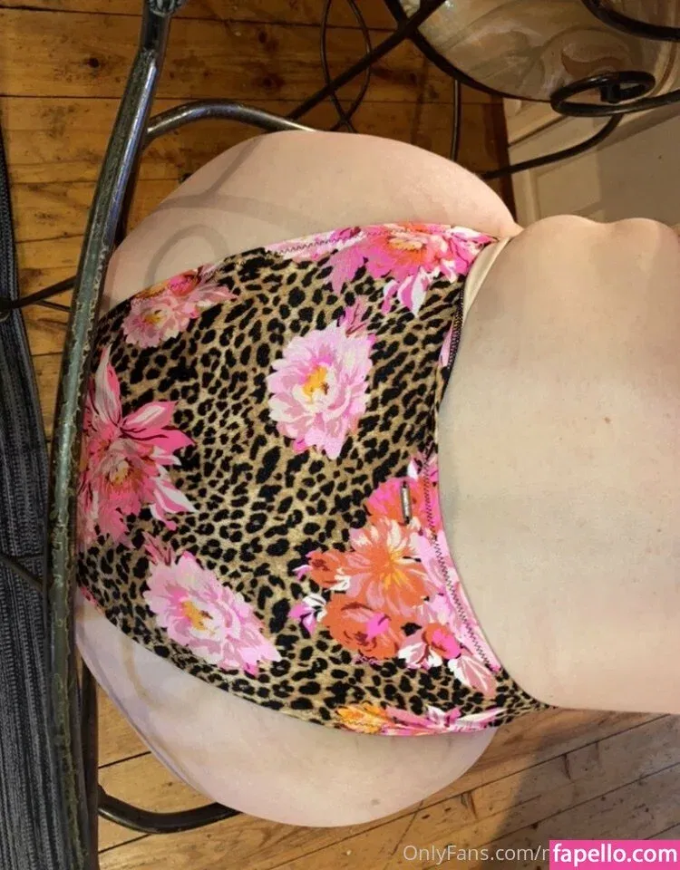 myfatblondegf Onlyfans Photo Gallery 