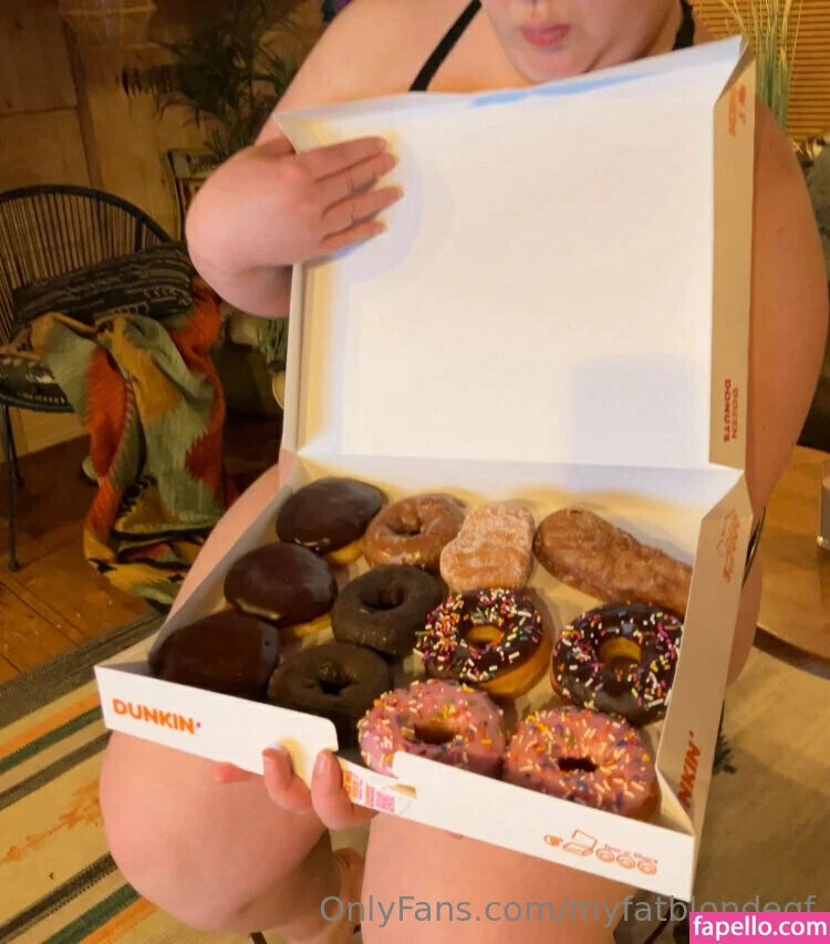 myfatblondegf Onlyfans Photo Gallery 