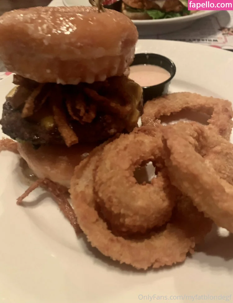 myfatblondegf Onlyfans Photo Gallery 