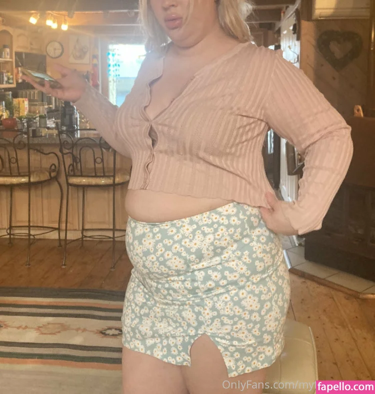 myfatblondegf Onlyfans Photo Gallery 
