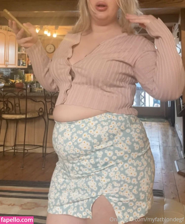 myfatblondegf Onlyfans Photo Gallery 