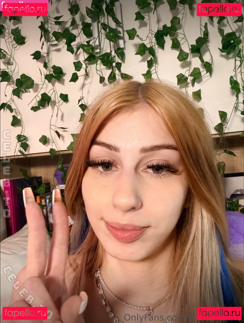 Chiara Rides Nude Onlyfans Photo 8