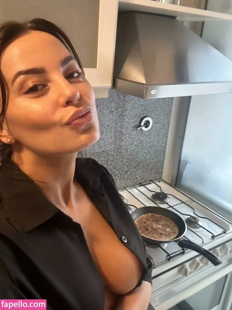 Erika Mitdank Onlyfans Photo Gallery 