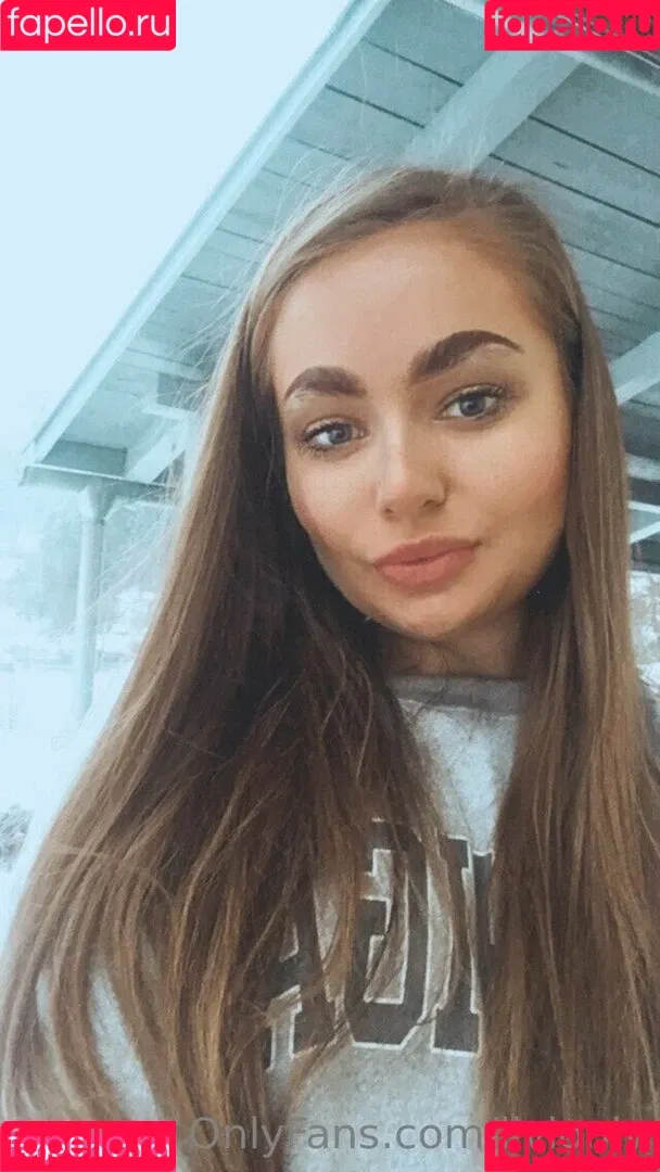 livionly Onlyfans Photo Gallery 