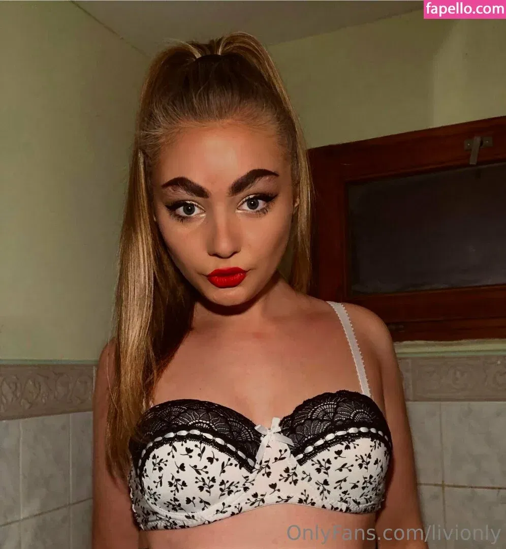 livionly Onlyfans Photo Gallery 