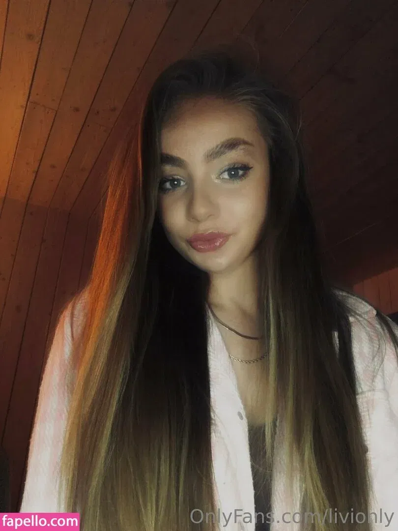 livionly Onlyfans Photo Gallery 