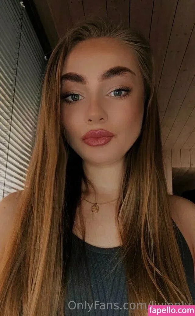 livionly Onlyfans Photo Gallery 