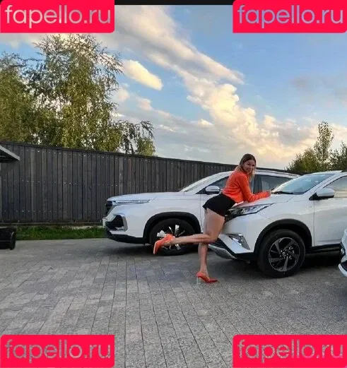Lisa Rulit Onlyfans Photo Gallery 