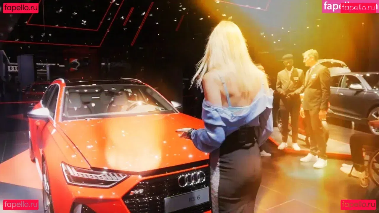 Lisa Rulit Onlyfans Photo Gallery 