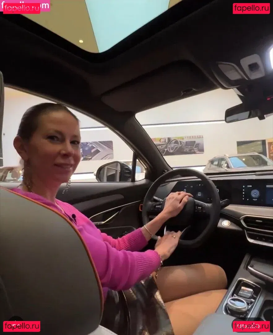 Lisa Rulit Onlyfans Photo Gallery 