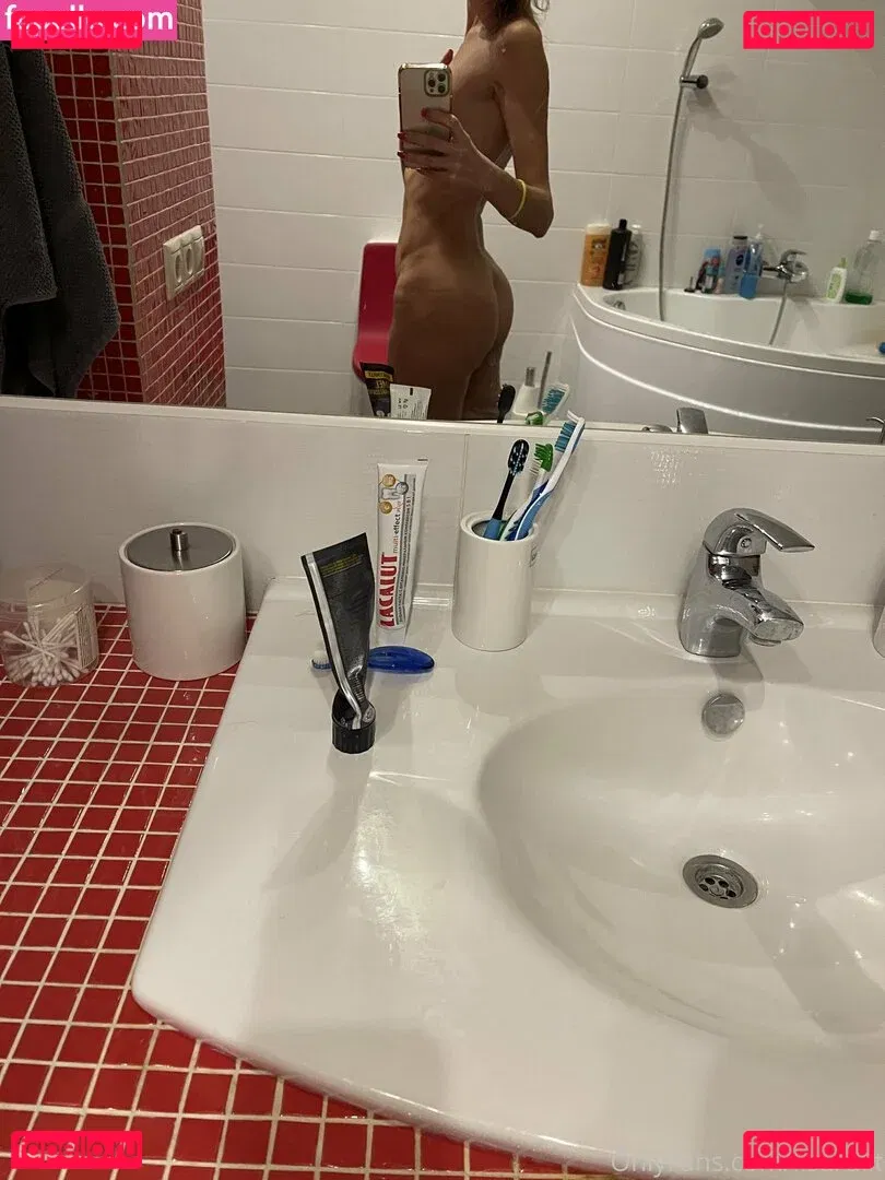 Lisa Rulit Onlyfans Photo Gallery 