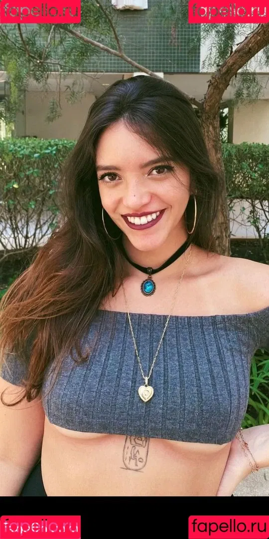 Débora Aladim Onlyfans Photo Gallery 