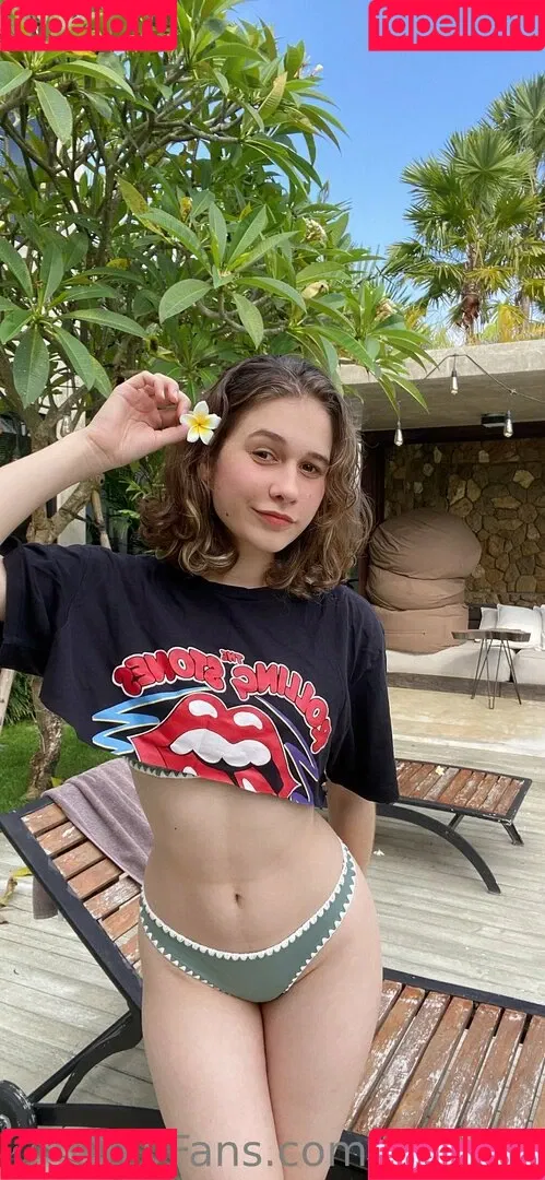 naaami Onlyfans Photo Gallery 