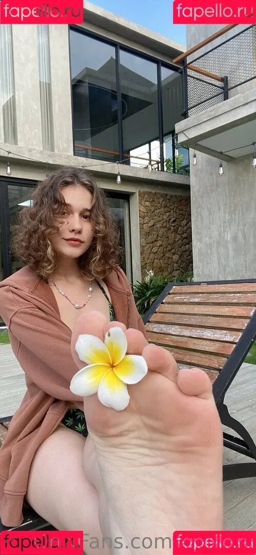 naaami Onlyfans Photo Gallery 