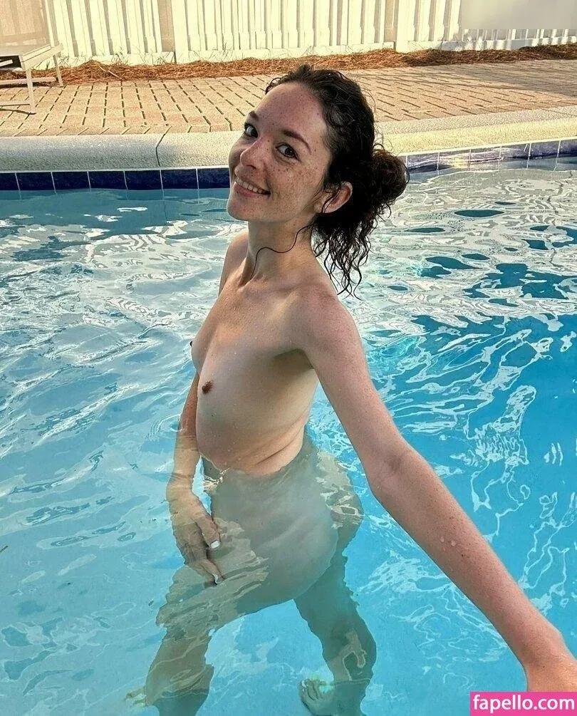 Emma Hall Onlyfans Photo Gallery 