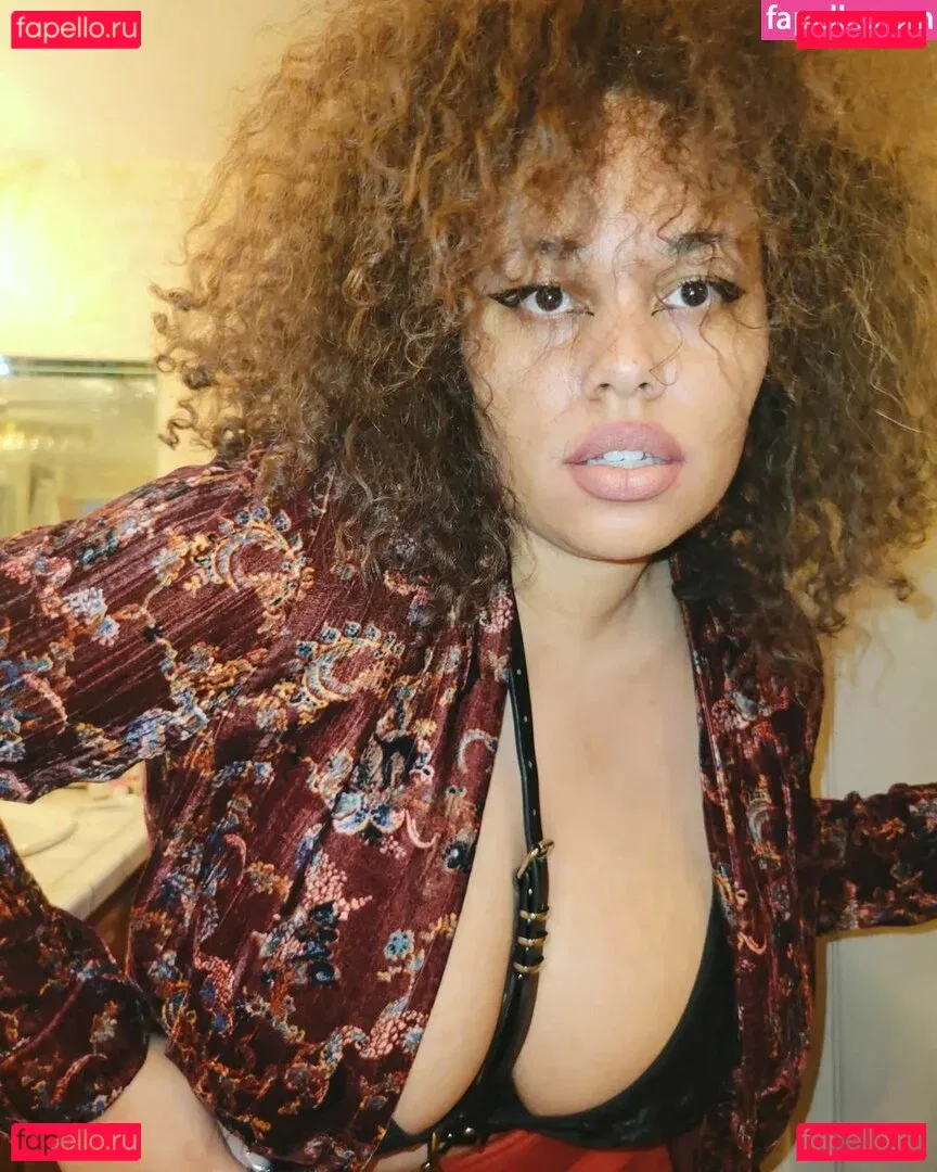 Sharlettewitch Onlyfans Photo Gallery 