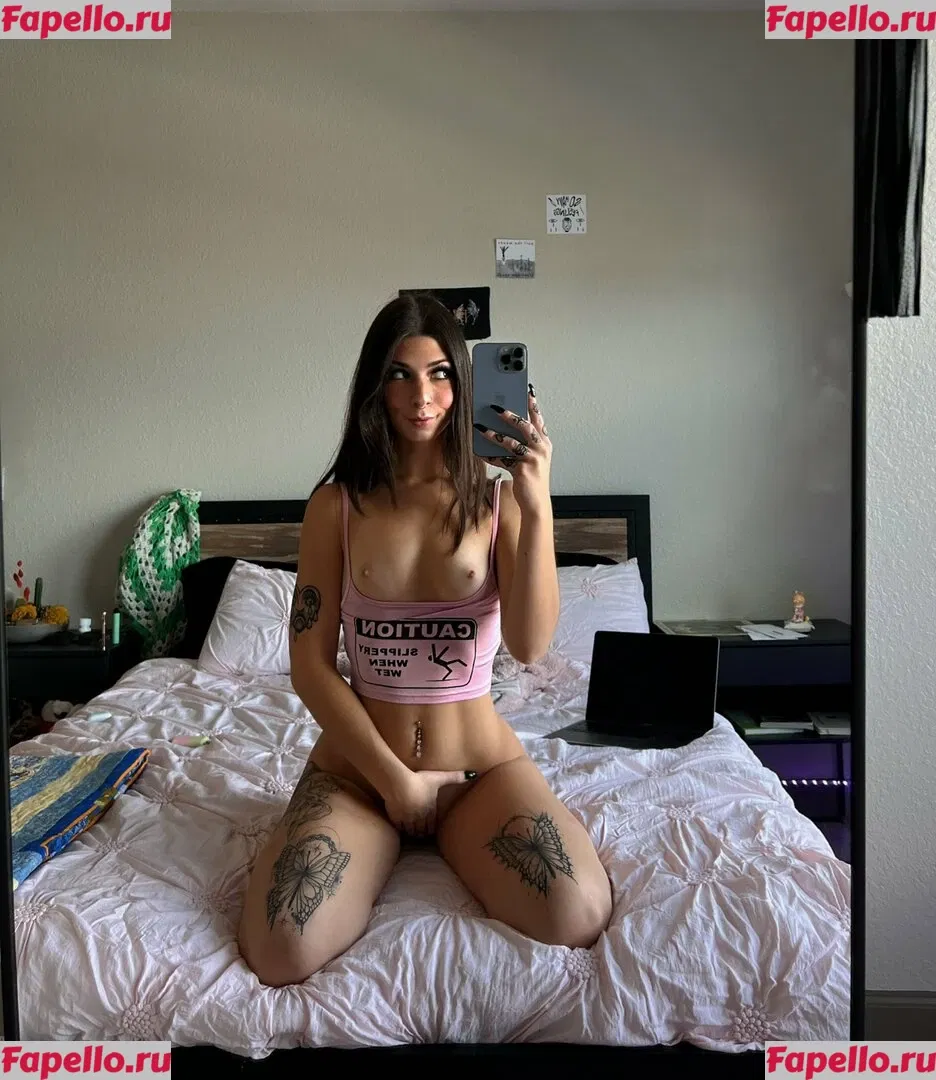 Allie Blossom Onlyfans Photo Gallery 