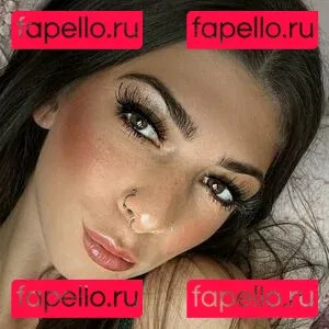 Allie Blossom Onlyfans Photo Gallery 