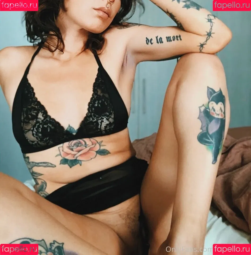 melamori Onlyfans Photo Gallery 