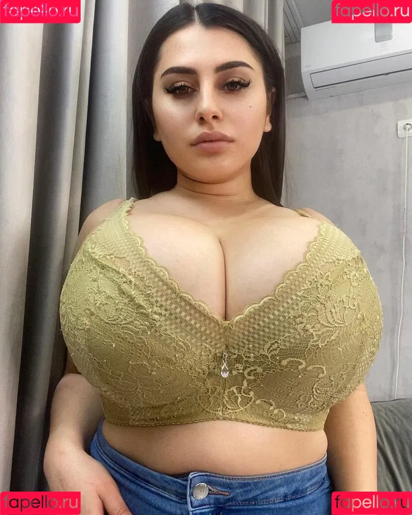 Rozzzywow Onlyfans Photo Gallery 