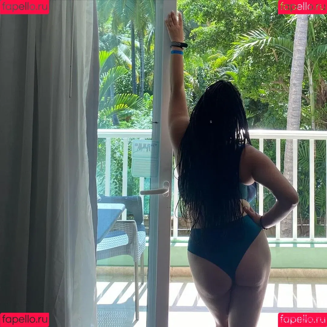 Rozzzywow Onlyfans Photo Gallery 