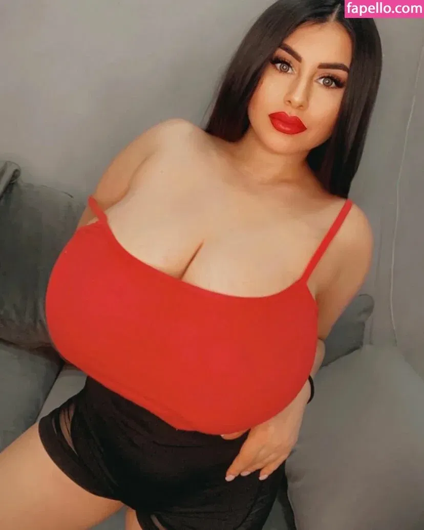 Rozzzywow Onlyfans Photo Gallery 