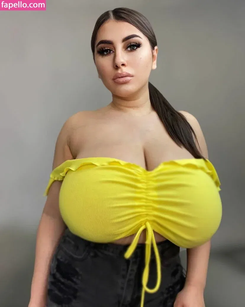 Rozzzywow Onlyfans Photo Gallery 