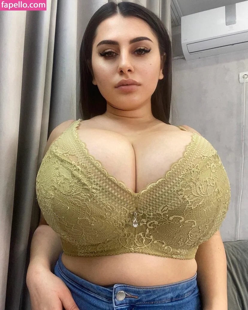 Rozzzywow Onlyfans Photo Gallery 