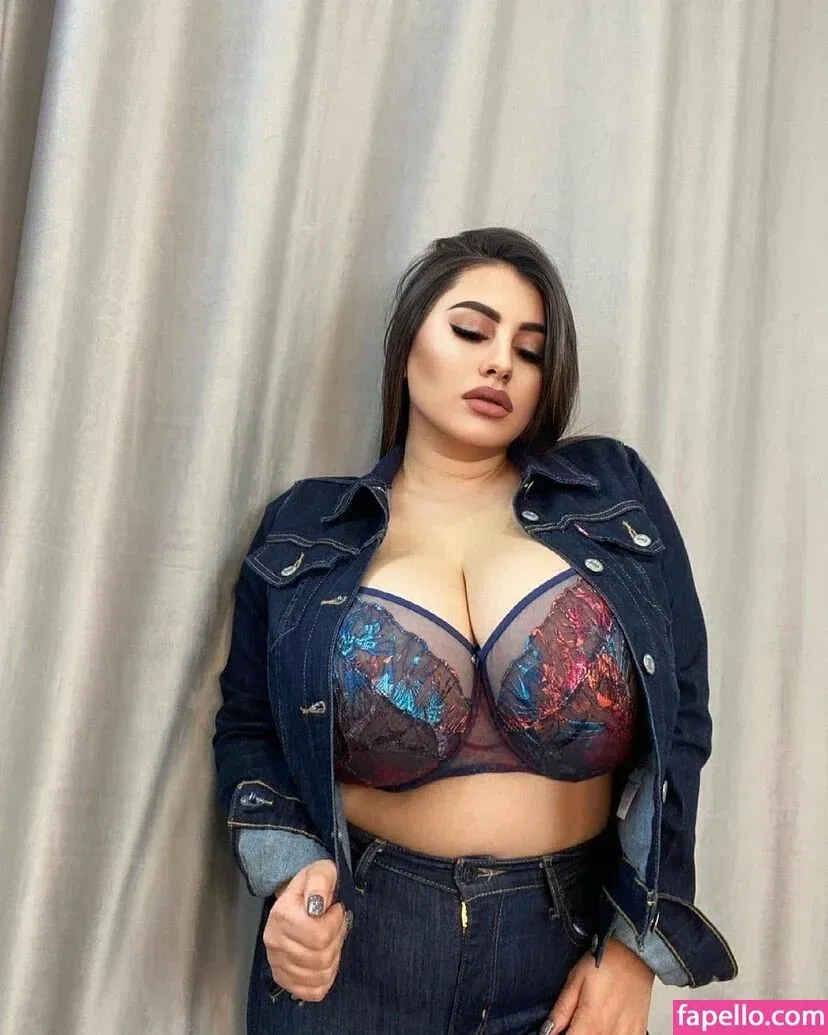 Rozzzywow Onlyfans Photo Gallery 