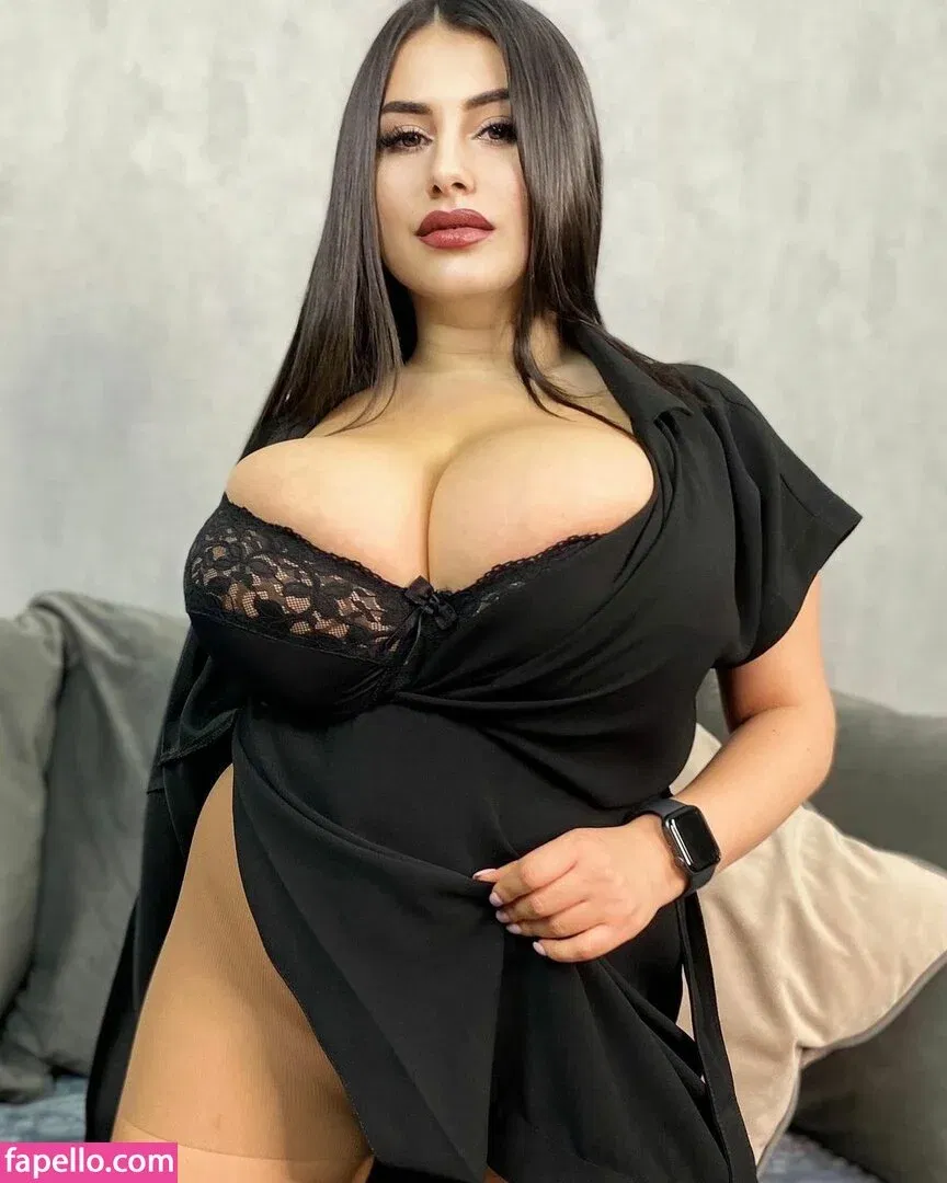 Rozzzywow Onlyfans Photo Gallery 