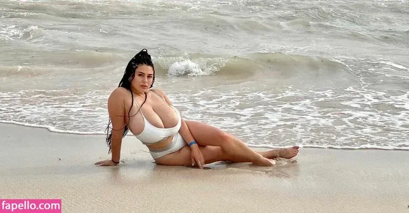 Rozzzywow Onlyfans Photo Gallery 