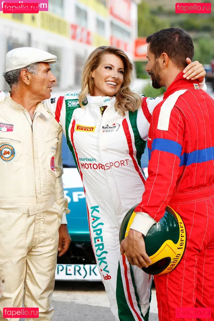 Sarah Winkhaus Onlyfans Photo Gallery 