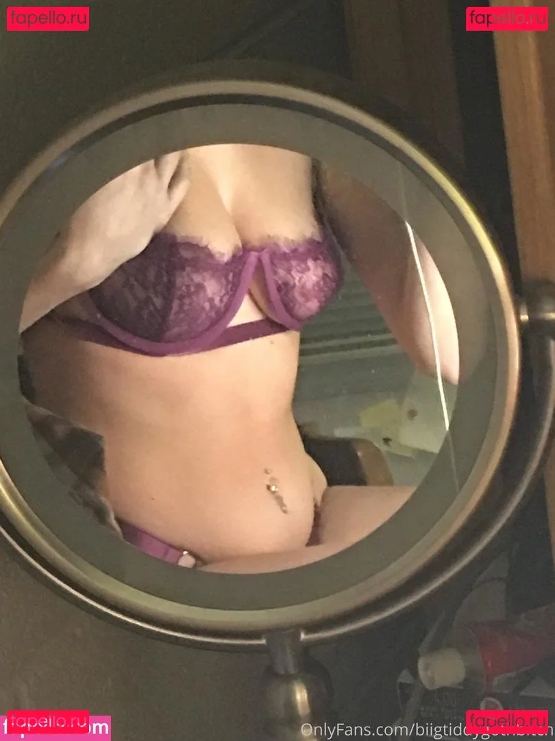 biigtiddygothbitch Onlyfans Photo Gallery 